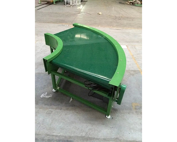 轉彎輸送機